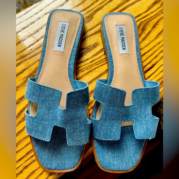 Steve Madden Sandals - Picture 2 of 3